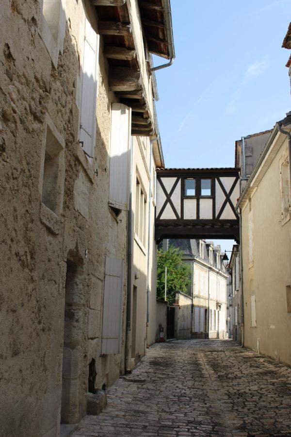 Ibis Budget Cognac Châteaubernard Exterior foto
