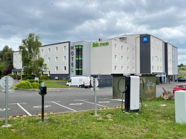 Ibis Budget Cognac Châteaubernard Exterior foto